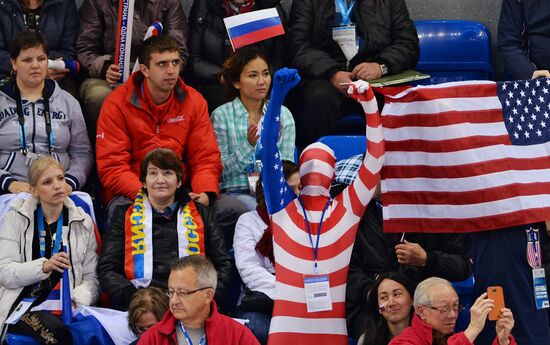 2014 Winter Paralympics. Ice sledge hockey. USA vs. Russia