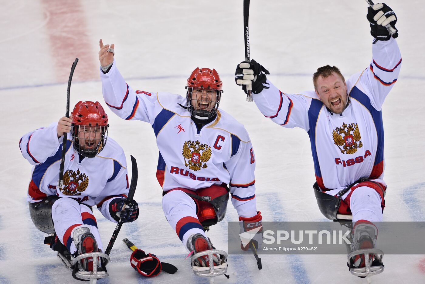 2014 Winter Paralympics. Ice sledge hockey. USA vs. Russia