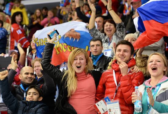 2014 Winter Paralympics. Ice sledge hockey. USA vs. Russia