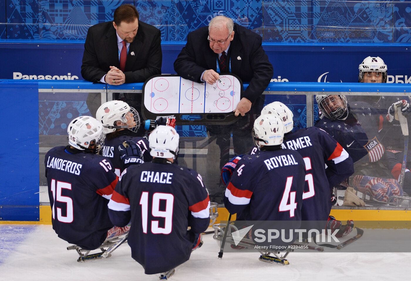 2014 Winter Paralympics. Ice sledge hockey. USA vs. Russia