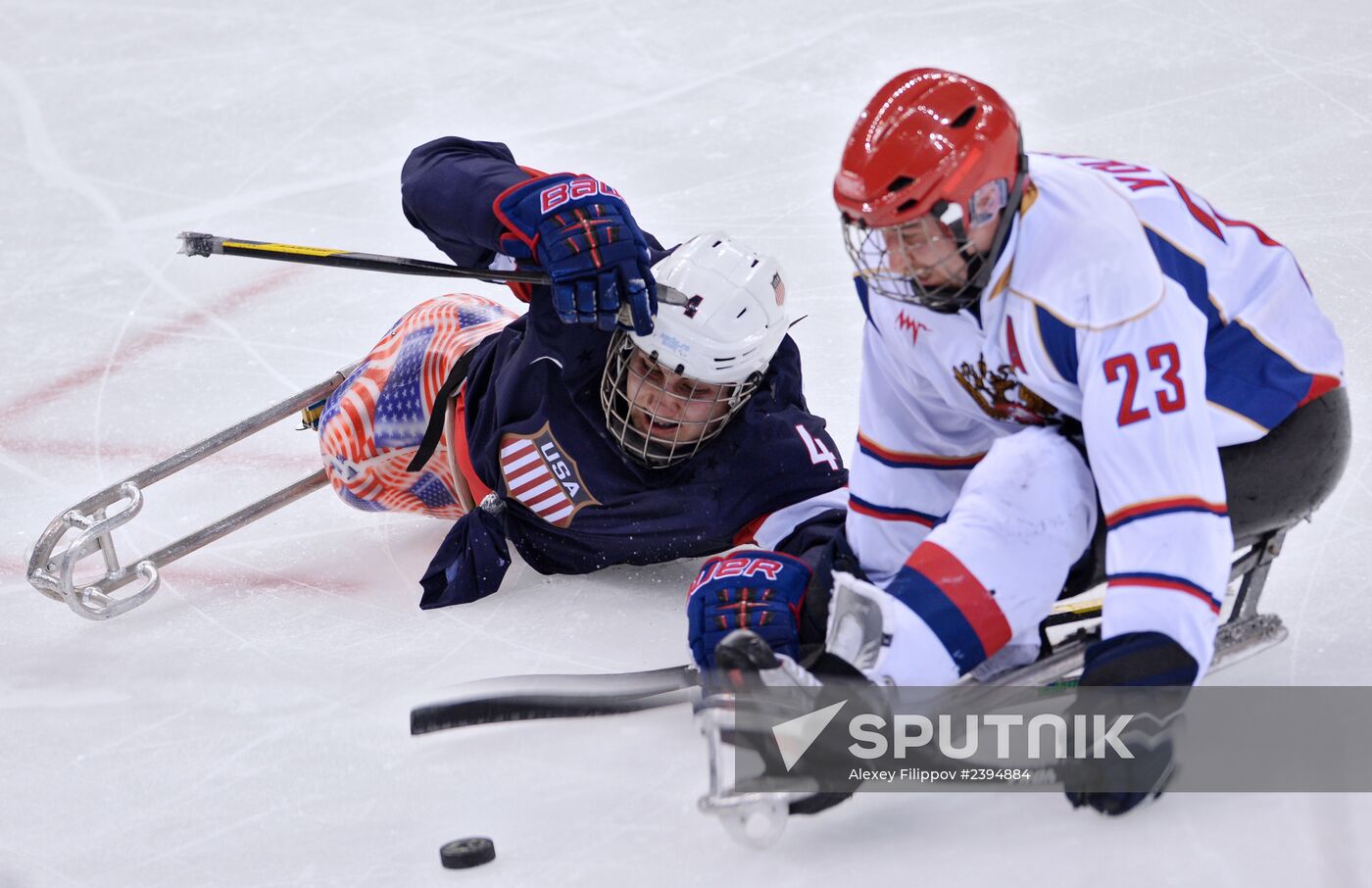 2014 Paralympics. Ice sledge hockey. USA vs. Russia