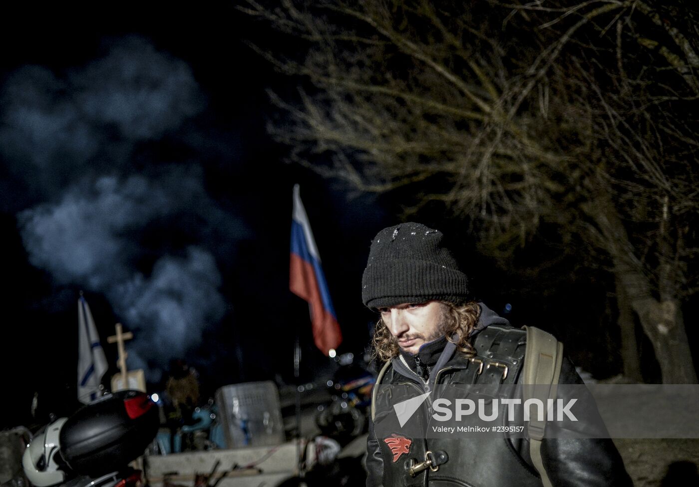 Truck convoy with humanitarian aid from Russian bikers is met in Crimea