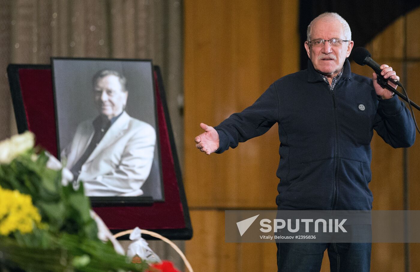 Funeral of celebrated actor Anatoly Kuznetsov