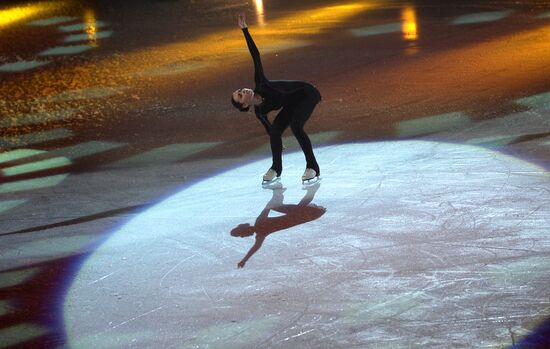 "We are the Champions!" figure skating gala in support of the Paralympic Movement