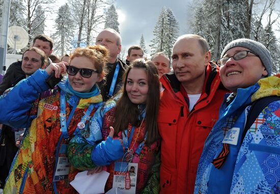 Vladimir Putin visits Laura Cross-country Ski & Biathlon Center