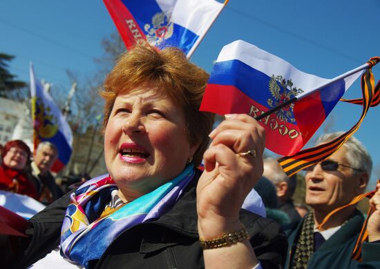 "Russian Flag in Every House" campaign in Sevastopol