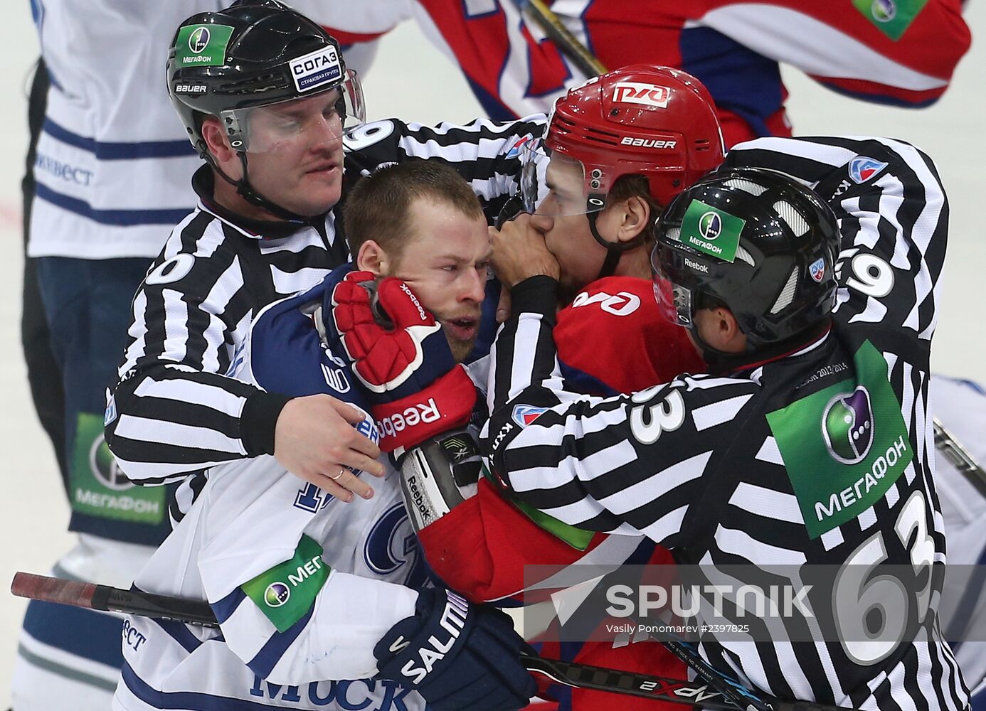 Kontinental Hockey League. Lokomotiv Yaroslavl vs. Dynamo Moscow