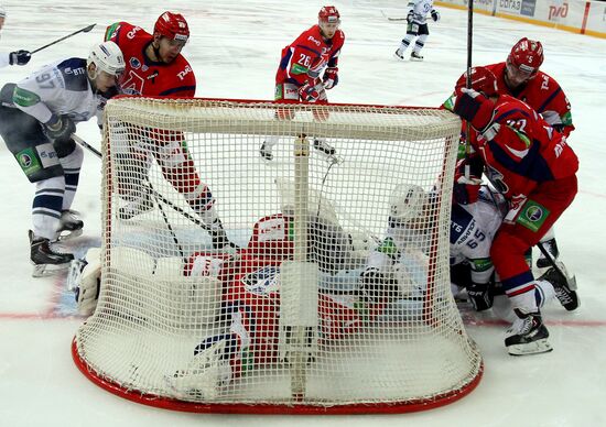Kontinental Hockey League. Lokomotiv Yaroslavl vs. Dynamo Moscow