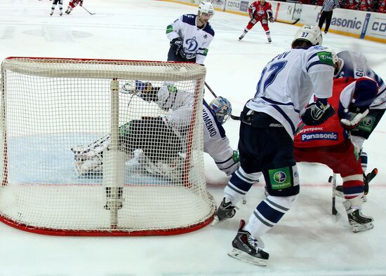 Kontinental Hockey League. Lokomotiv Yaroslavl vs. Dynamo Moscow