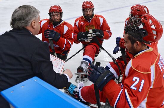 2014 Winter Paralympics. Ice sledge hockey. Finals