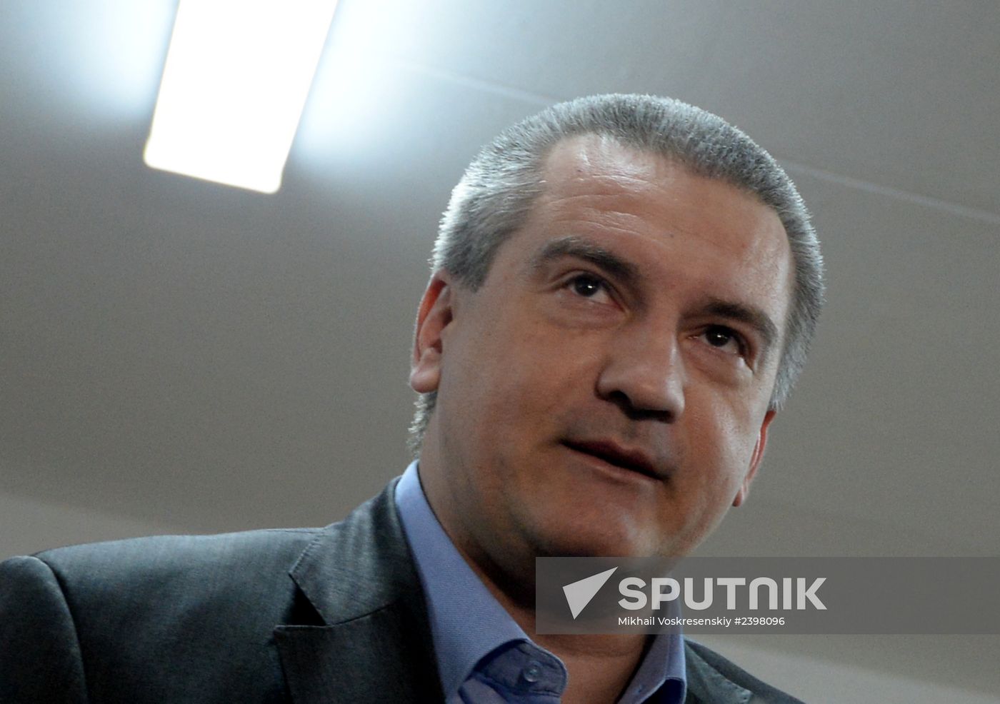 Simferopol votes in Crimea secession referendum