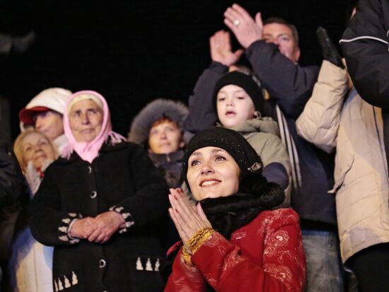 Celebration in downtown Simferopol after Crimea referendum