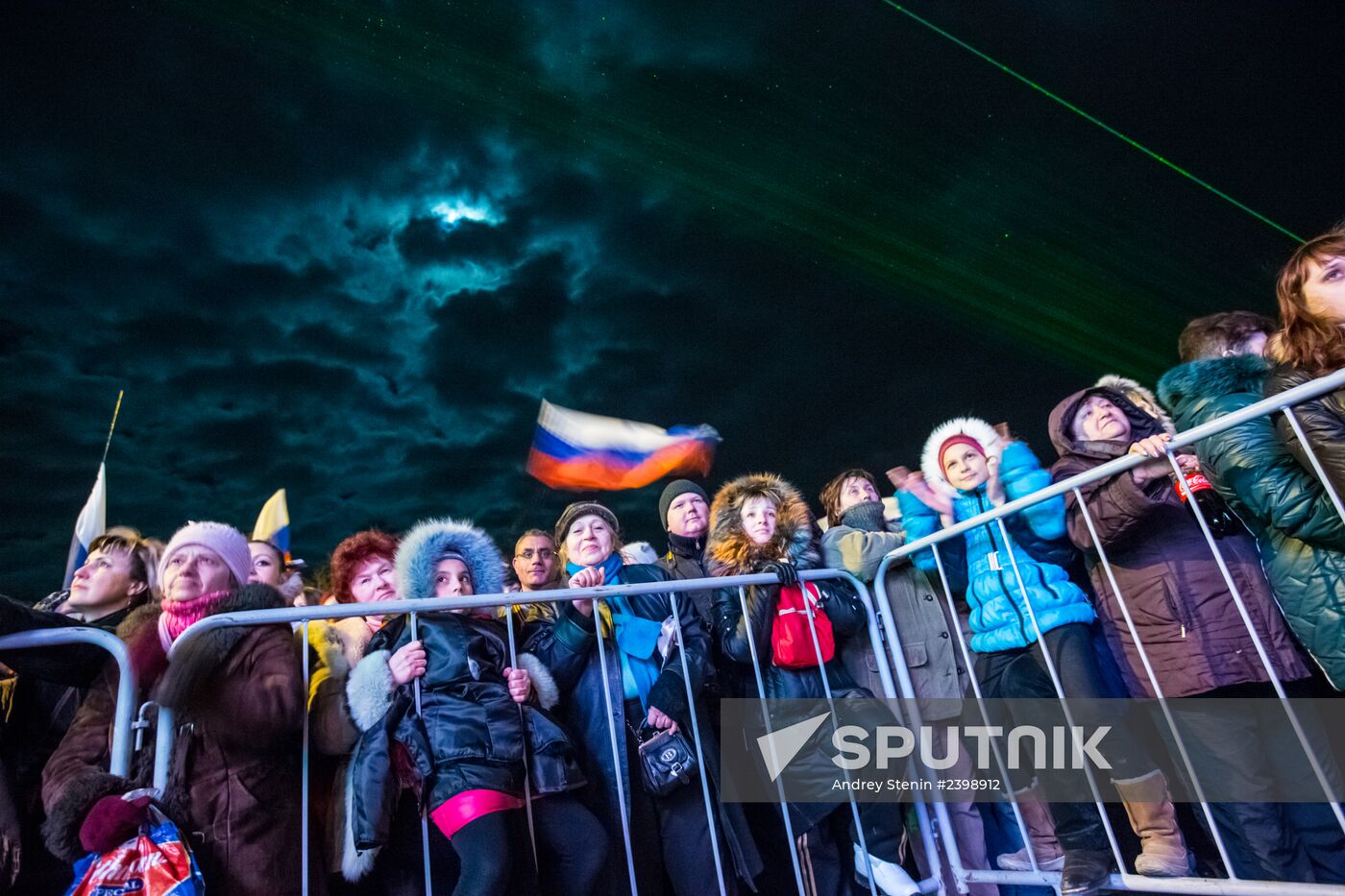 Celebration in downtown Simferopol after Crimea referendum