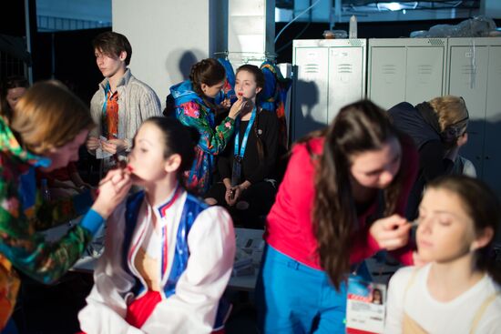 Behind the scenes at closing ceremony of the Sochi 2014 Winter Paralympic Games