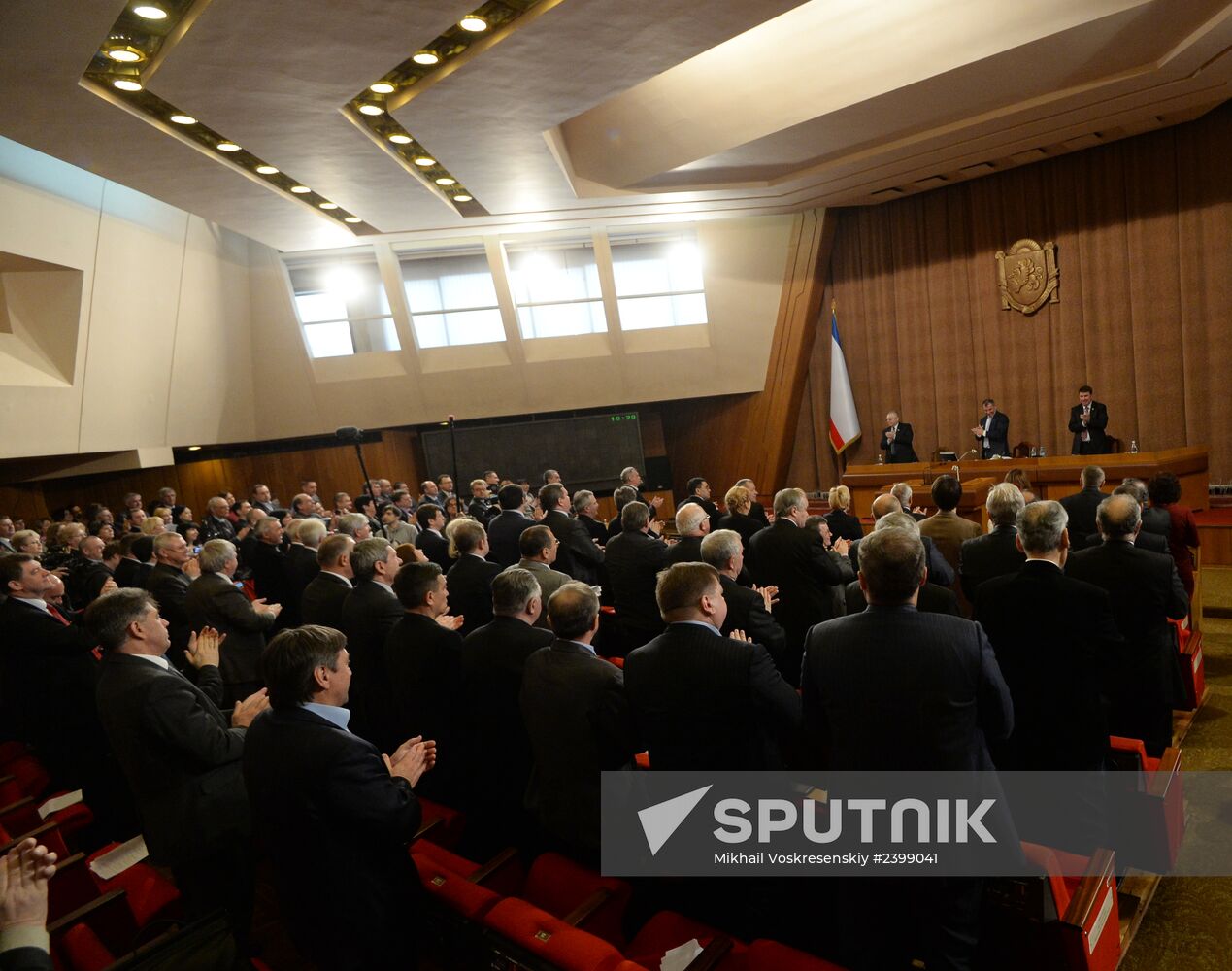 Crimean parliament declares Crimea independent