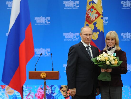 Vladimir Putin presents state awards to winners of Sochi 2014 Winter Paralympics