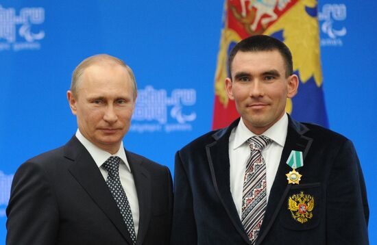 Vladimir Putin presents state awards to winners of Sochi 2014 Winter Paralympics