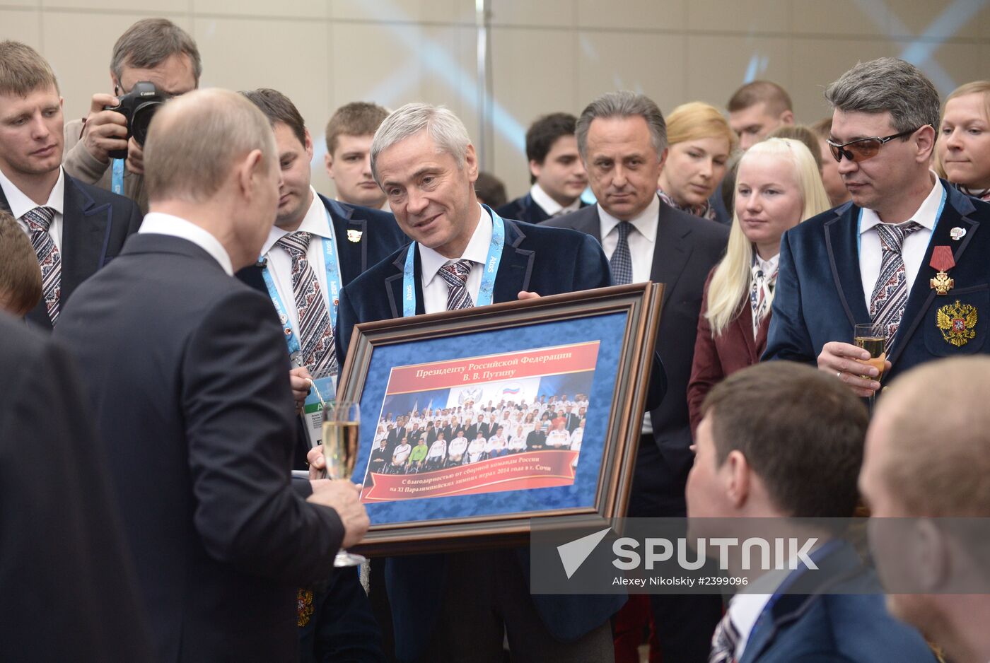 Vladimir Putin presents state awards to winners of Sochi 2014 Winter Paralympics