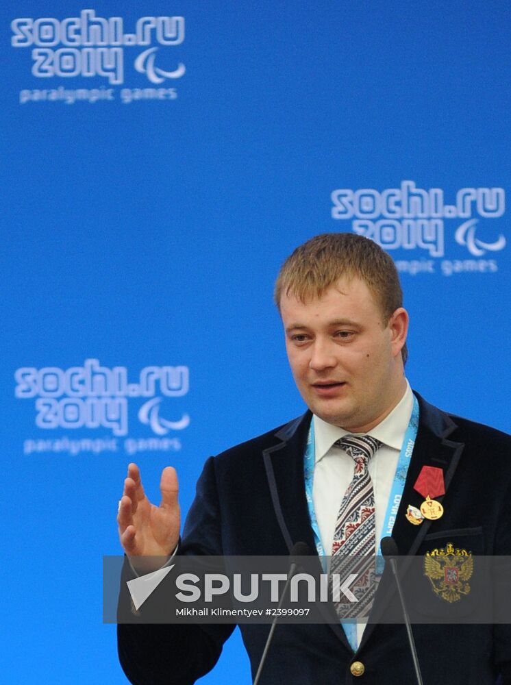 Vladimir Putin presents state awards to winners of Sochi 2014 Winter Paralympics