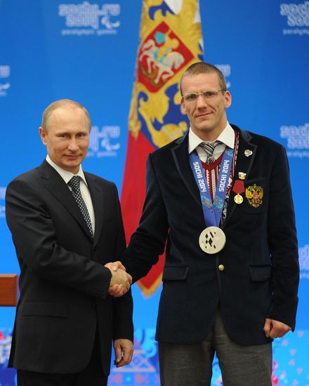 Vladimir Putin presents state awards to winners of Sochi 2014 Winter Paralympics