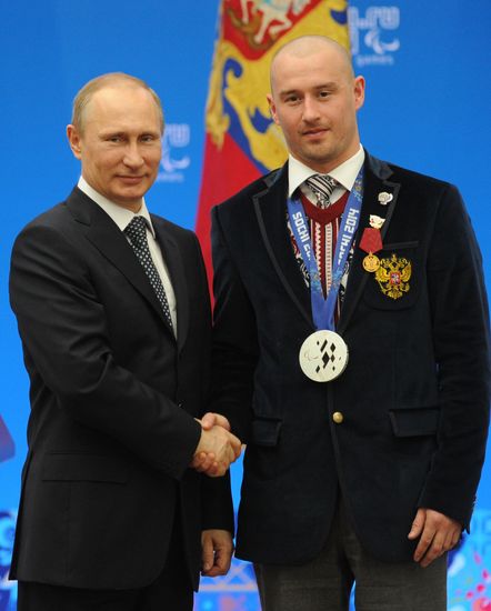 Vladimir Putin presents state awards to winners of Sochi 2014 Winter Paralympics