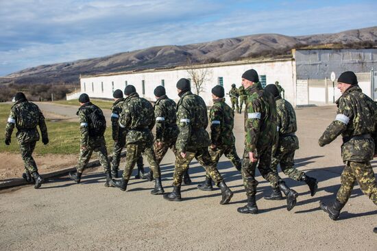 Military in the village of Perevalnoe near Simferopol