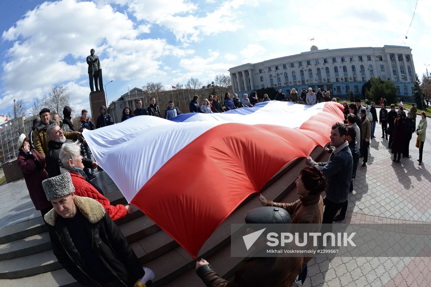 Simferopol residents at Supreme Council of Autonomous Republic of Crimea