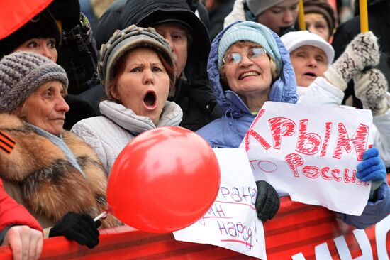 Rallies across Russia in support of Crimea