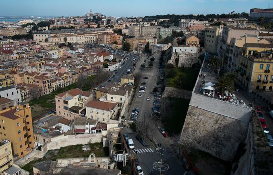 Cities of the world. Cagliari