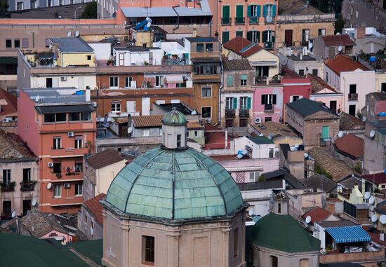 Cities of the world. Cagliari