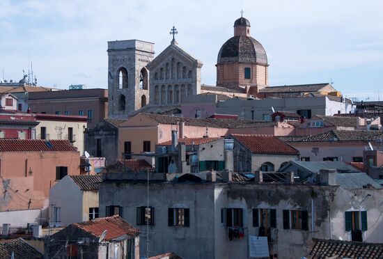 Cities of the world. Cagliari