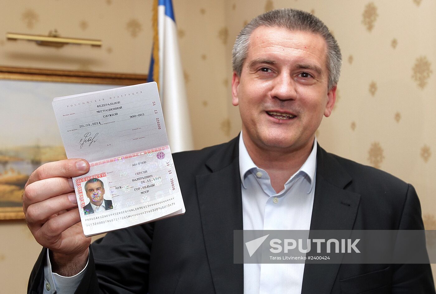 Crimean Prime Minsiter Sergei Aksyonov gets a Russian passport
