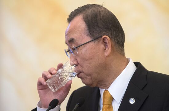 Vladimir Putin meets Ban Ki-moon