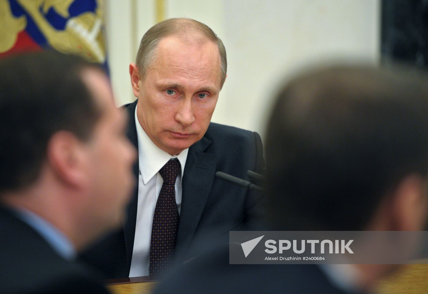 Vladimir Putin holds Russian Security Council meeting