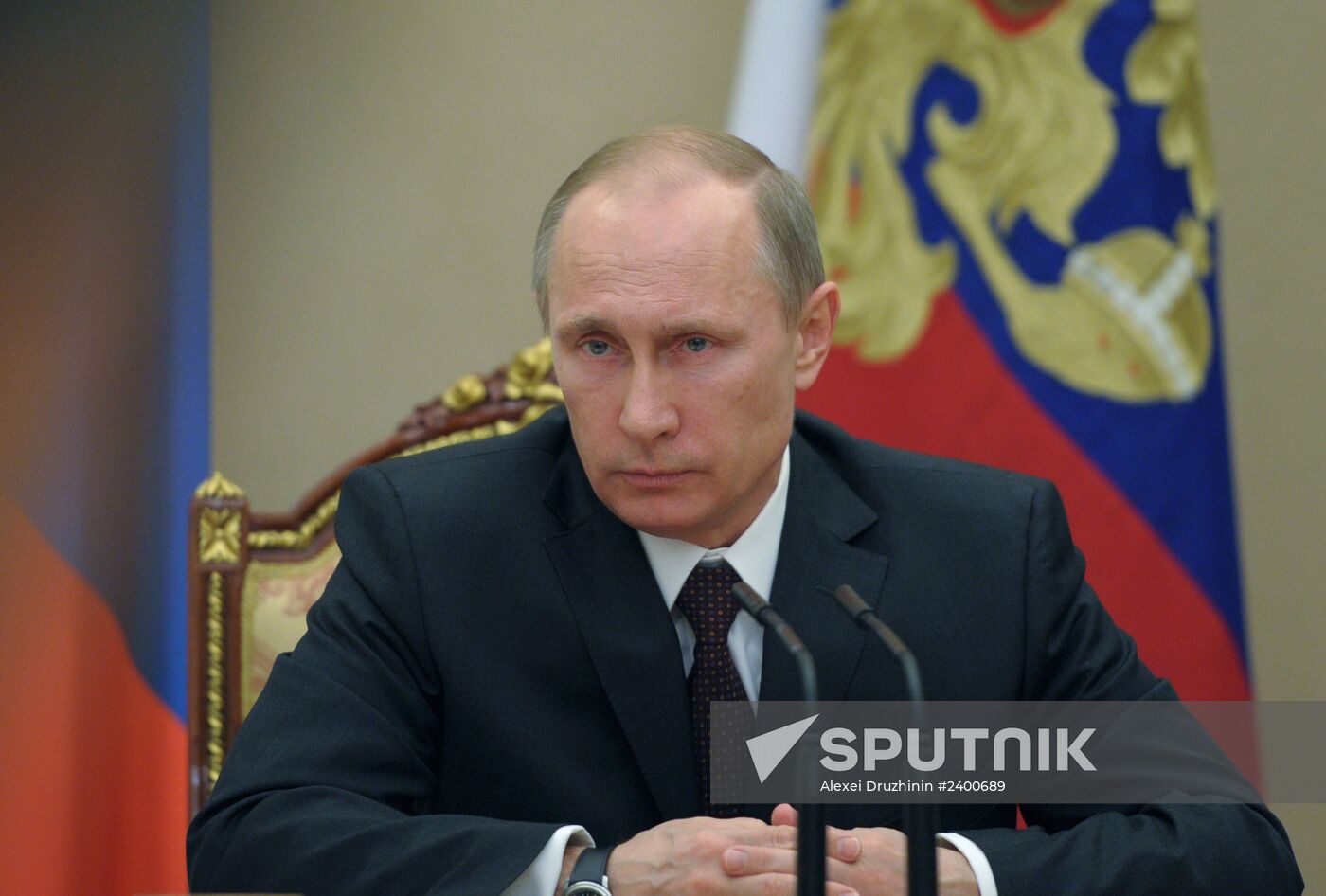 Vladimir Putin holds Russian Security Council meeting