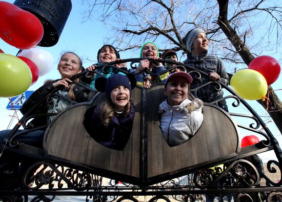 Unveiling of "Bed reconciliation" art object in Vladivostok