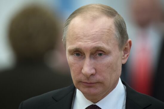 Putin signs decree on formation of Crimean Federal District of the Russian Federation