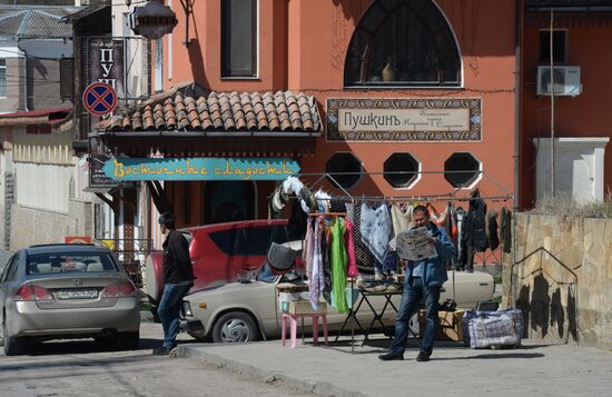 Life in Bakhchysarai