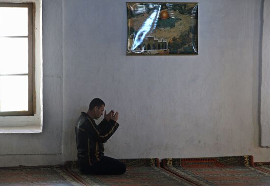 Life in Bakhchysarai