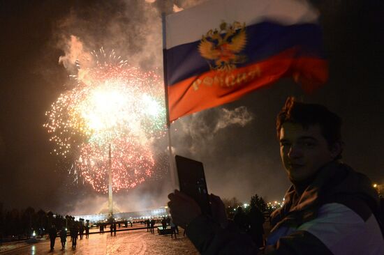Fireworks in Moscow, Simferopol and Sevastopol after annexation of Crimea