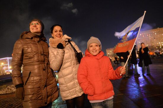 Fireworks in Moscow, Simferopol and Sevastopol after annexation of Crimea