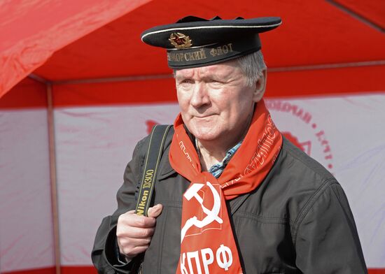 Rally to support results of referendum in Crimea