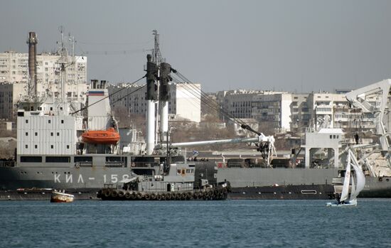 St Andrew's Cross hoisted on Ukrainian Navy's Zaporozhye submarine