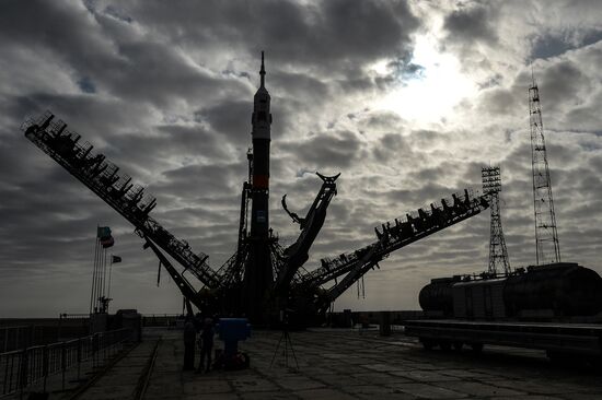 Soyuz-FG booster with Soyuz TMA-11M spaceship installed for launch at Baikonur Cosmodrome