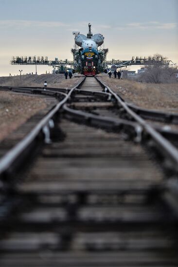 Soyuz-FG booster with Soyuz TMA-11M spaceship installed for launch at Baikonur Cosmodrome