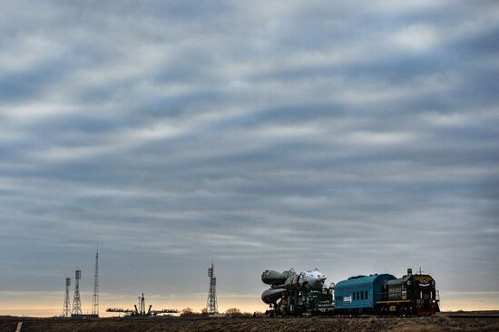 Soyuz-FG booster with Soyuz TMA-11M spaceship installed for launch at Baikonur Cosmodrome