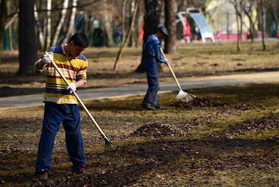 Warm weather in Moscow