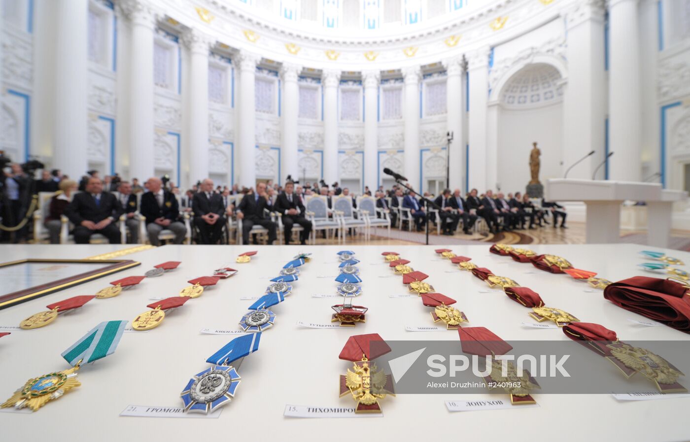 Vladimir Putin presents state awards in Kremlin