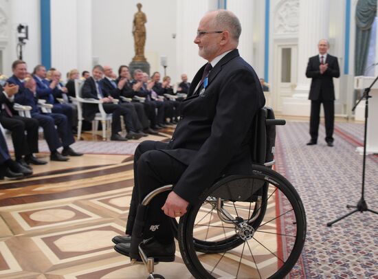Vladimir Putin presents state awards in Kremlin