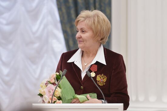Vladimir Putin presents state awards in Kremlin